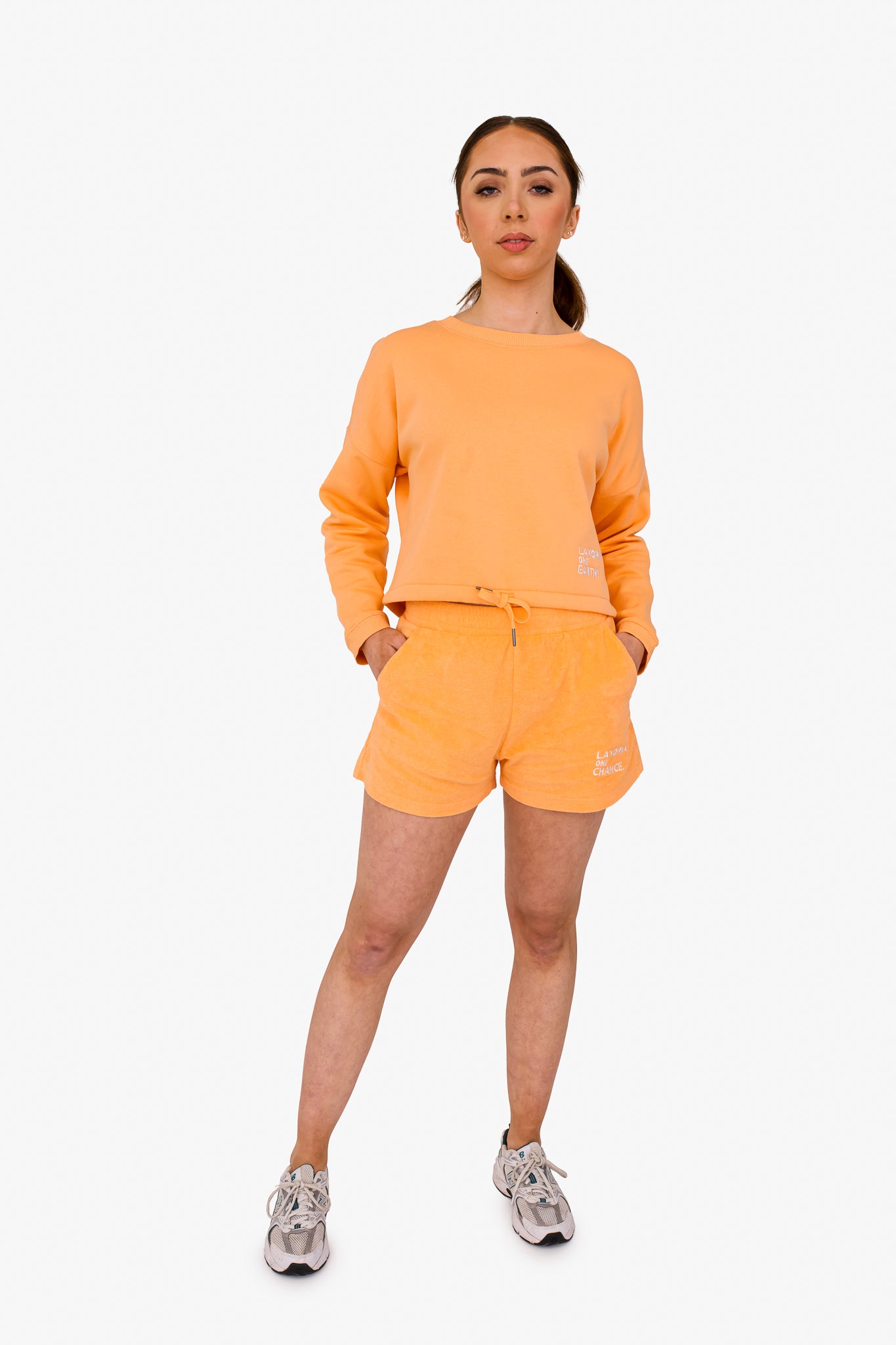 Women's Oversized Cropped Round Neck Sweatshirt - Organic Cotton Blend  - Apricot